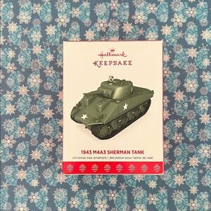 2017 Hallmark Keepsake 1943 M4A3 Sherman Tank Christmas Ornament